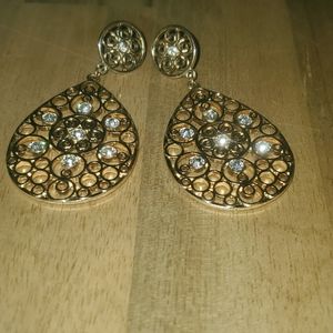 Gold earrings with stones